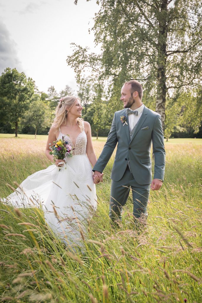 Brautpaar bei Hochzeitsreportage in Unna